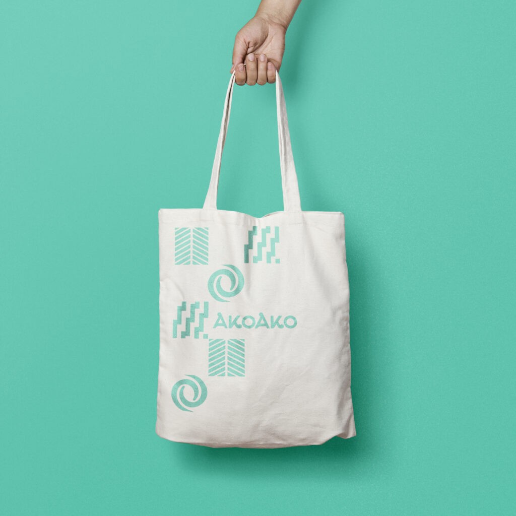 A tote bag design for te reo Maori educator akoako
